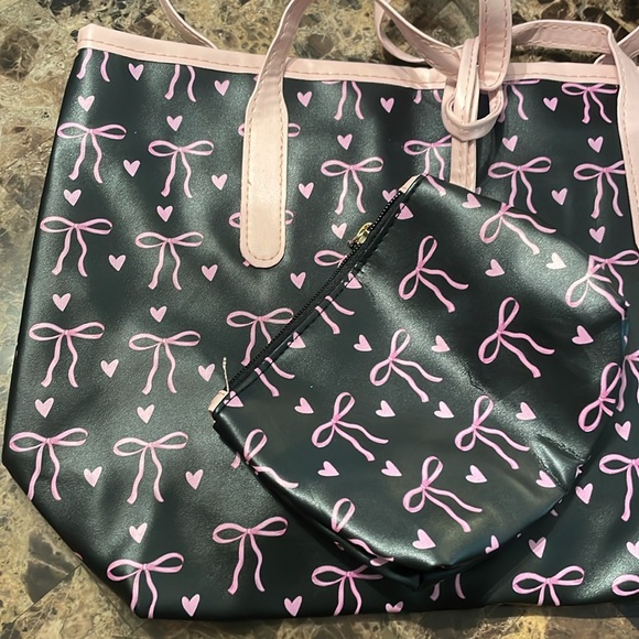 Pink and Black Bow Pattern Tote Bag - Picture 6 of 10